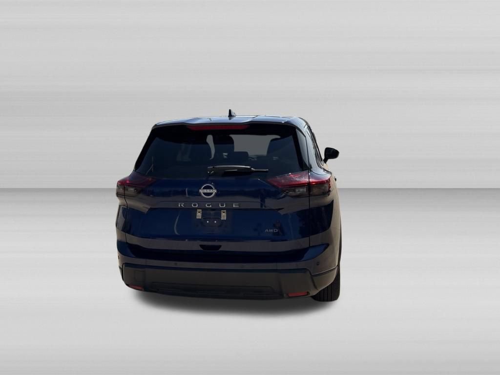 Used 2026 Nissan Rogue SV AWD/4WD image 5