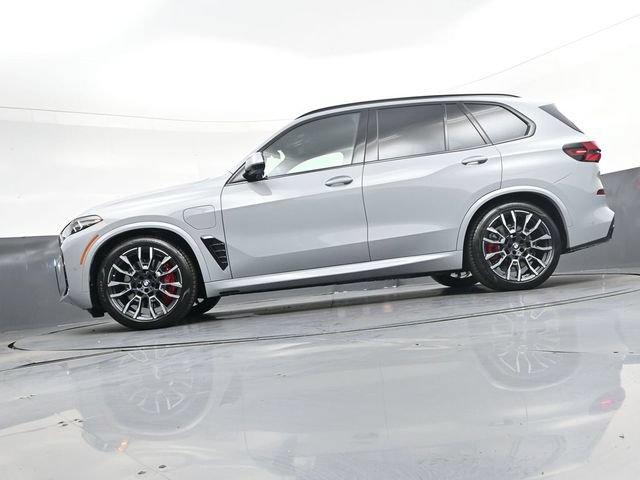 Used 2026 BMW X5 xDrive50e w/ Executive Package AWD/4WD image 37