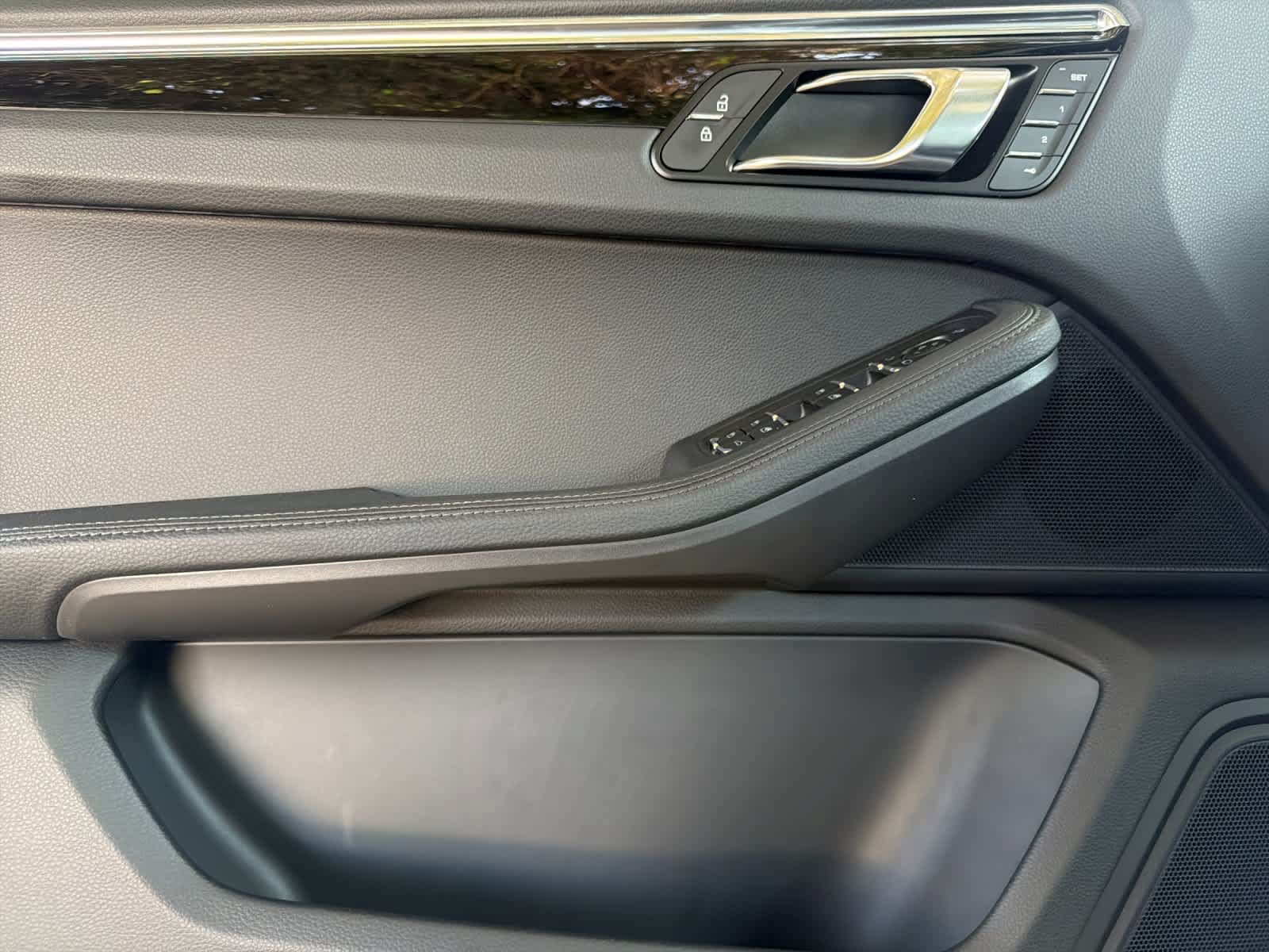 New 2026 Porsche Macan AWD/4WD image 12