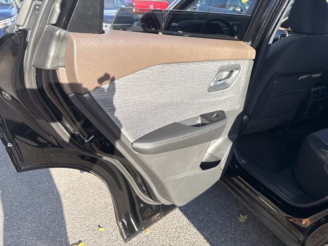 Used 2022 Nissan Rogue SV image 18