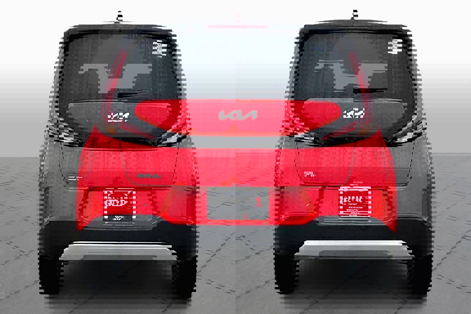Used 2025 Kia Soul LX w/ LX Technology Package image 4
