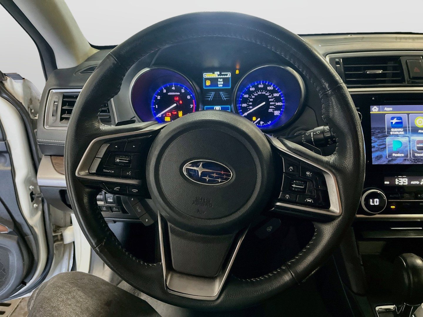 Used 2019 Subaru Outback 3.6R Touring w/ Popular Package #3A AWD/4WD image 11