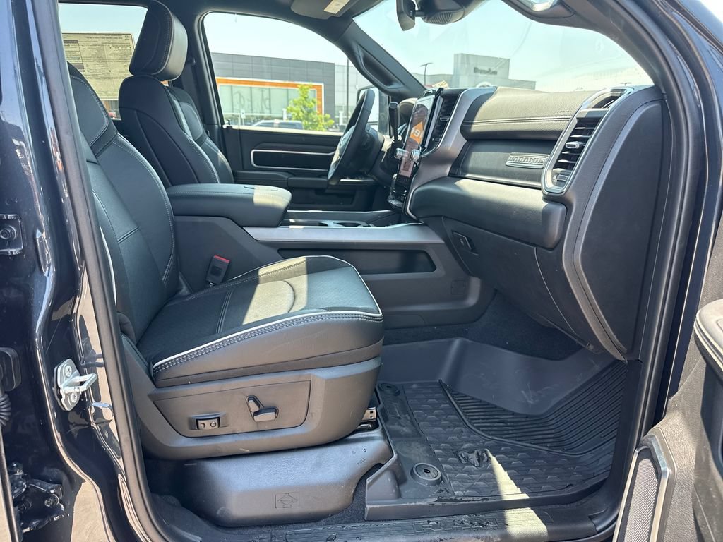New 2026 RAM 2500 Laramie w/ Night Edition AWD/4WD image 32