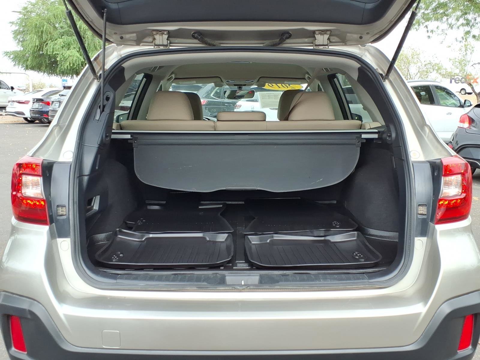 Used 2019 Subaru Outback 2.5i Limited image 11