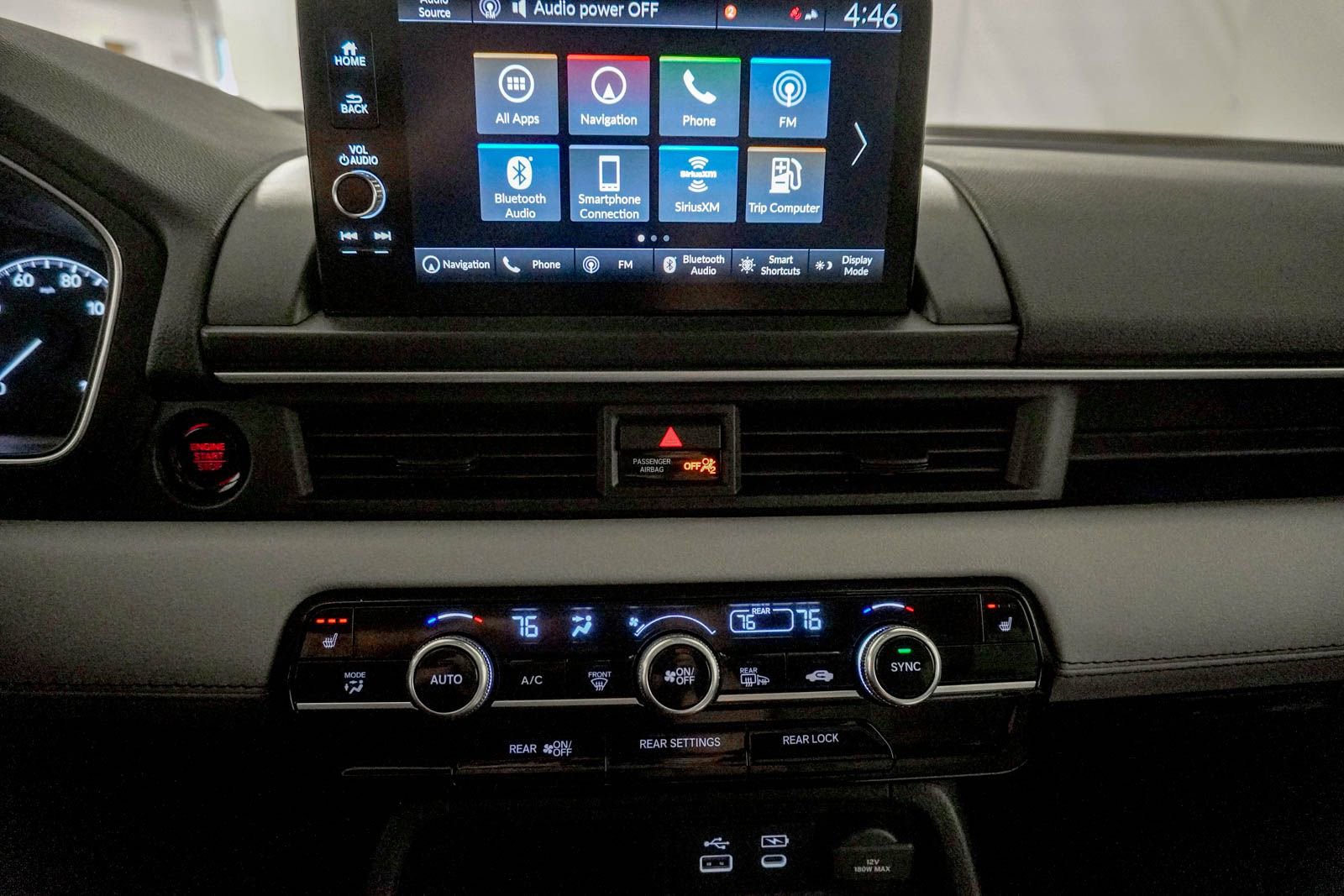 Certified 2025 Honda Pilot Touring image 24