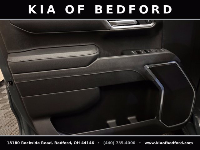 Used 2025 Chevrolet Silverado 1500 LT AWD/4WD image 12