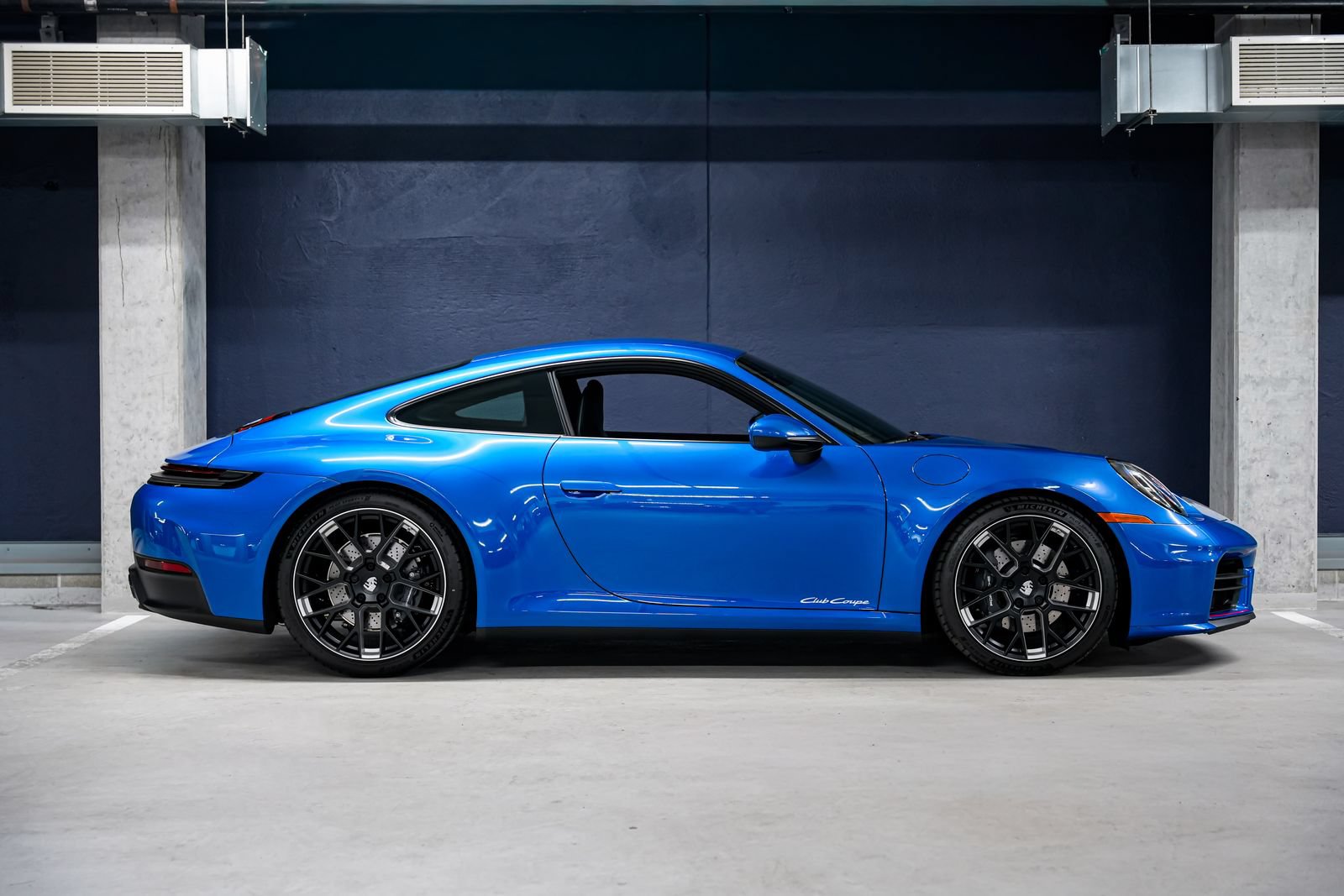 Used 2026 Porsche 911 Carrera T RWD image 3