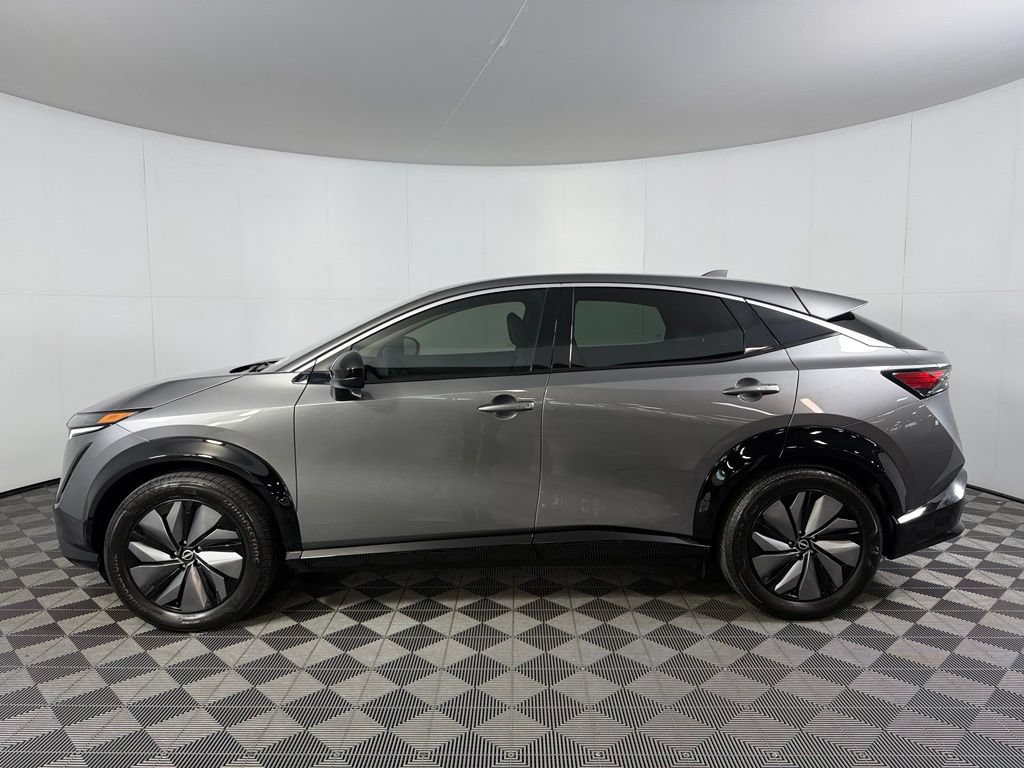 Used 2025 Nissan Ariya FWD image 10