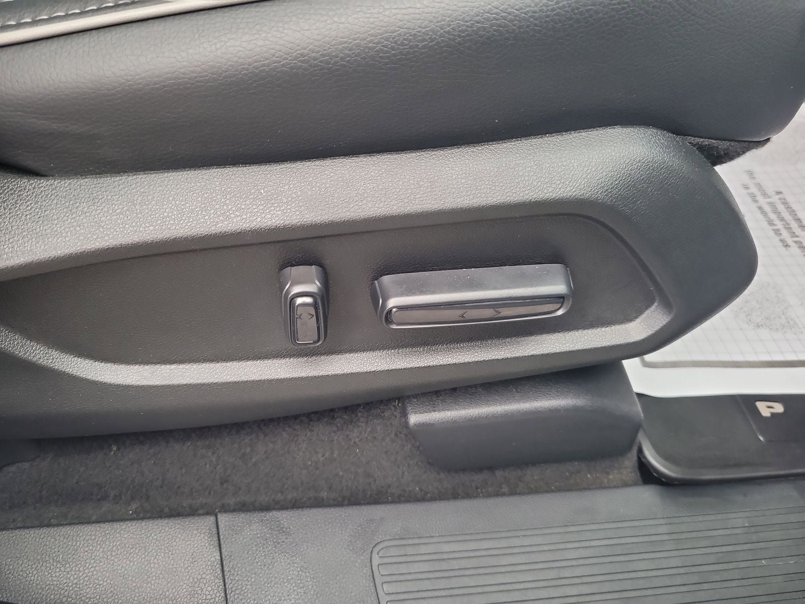 Certified 2025 Honda Pilot Elite image 31