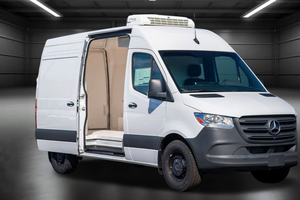 Used 2024 Mercedes-Benz Sprinter 144 Cargo image 8