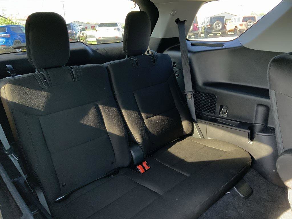 Used 2022 Ford Explorer XLT image 64