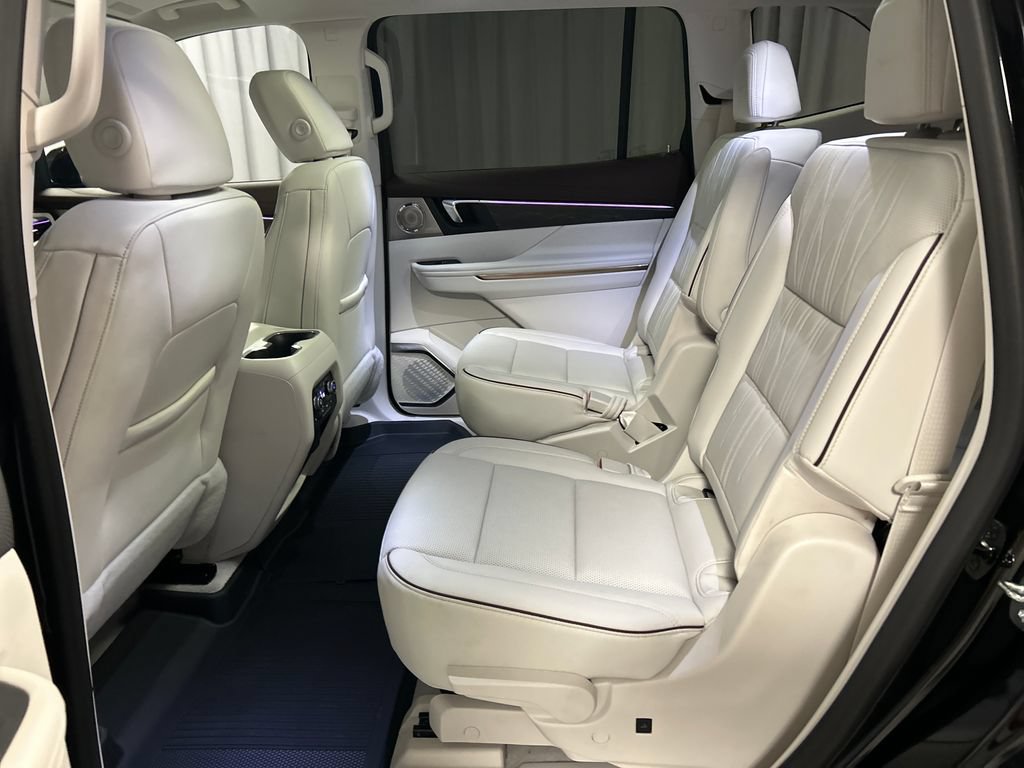 New 2026 Buick Enclave Avenir w/ Super Cruise Package AWD/4WD image 22