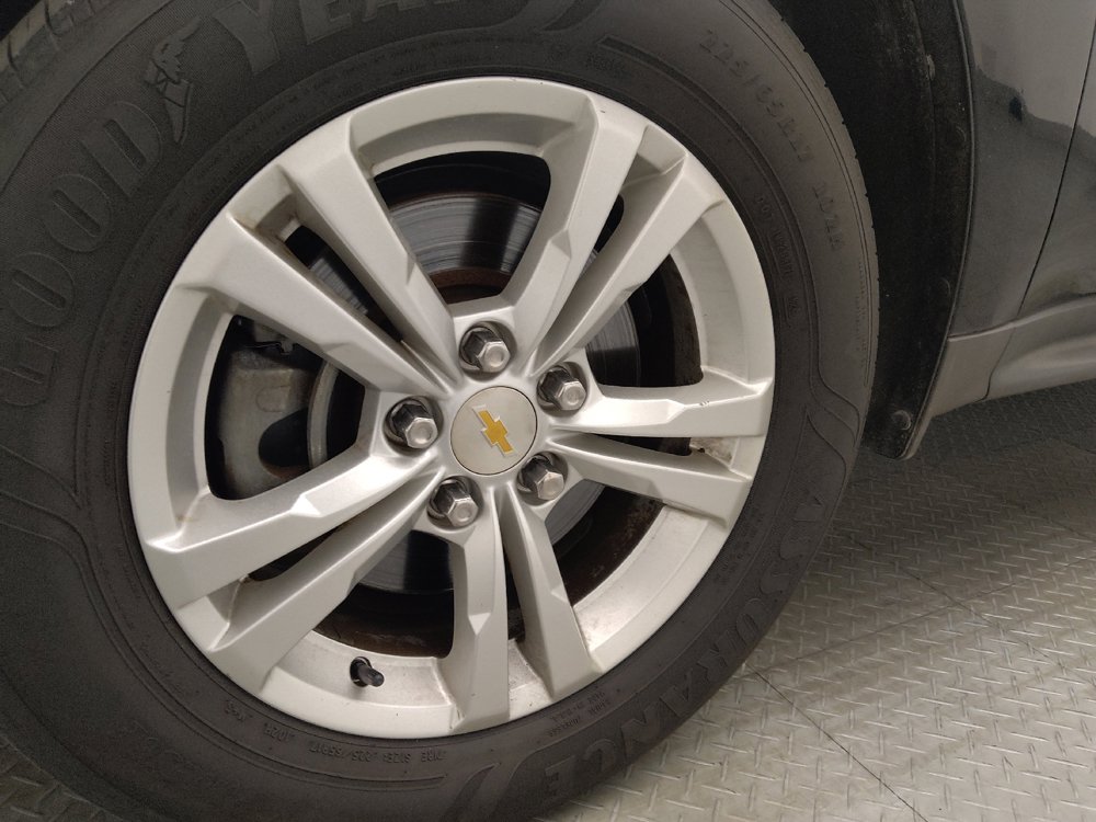 Used 2017 Chevrolet Equinox LS FWD image 31