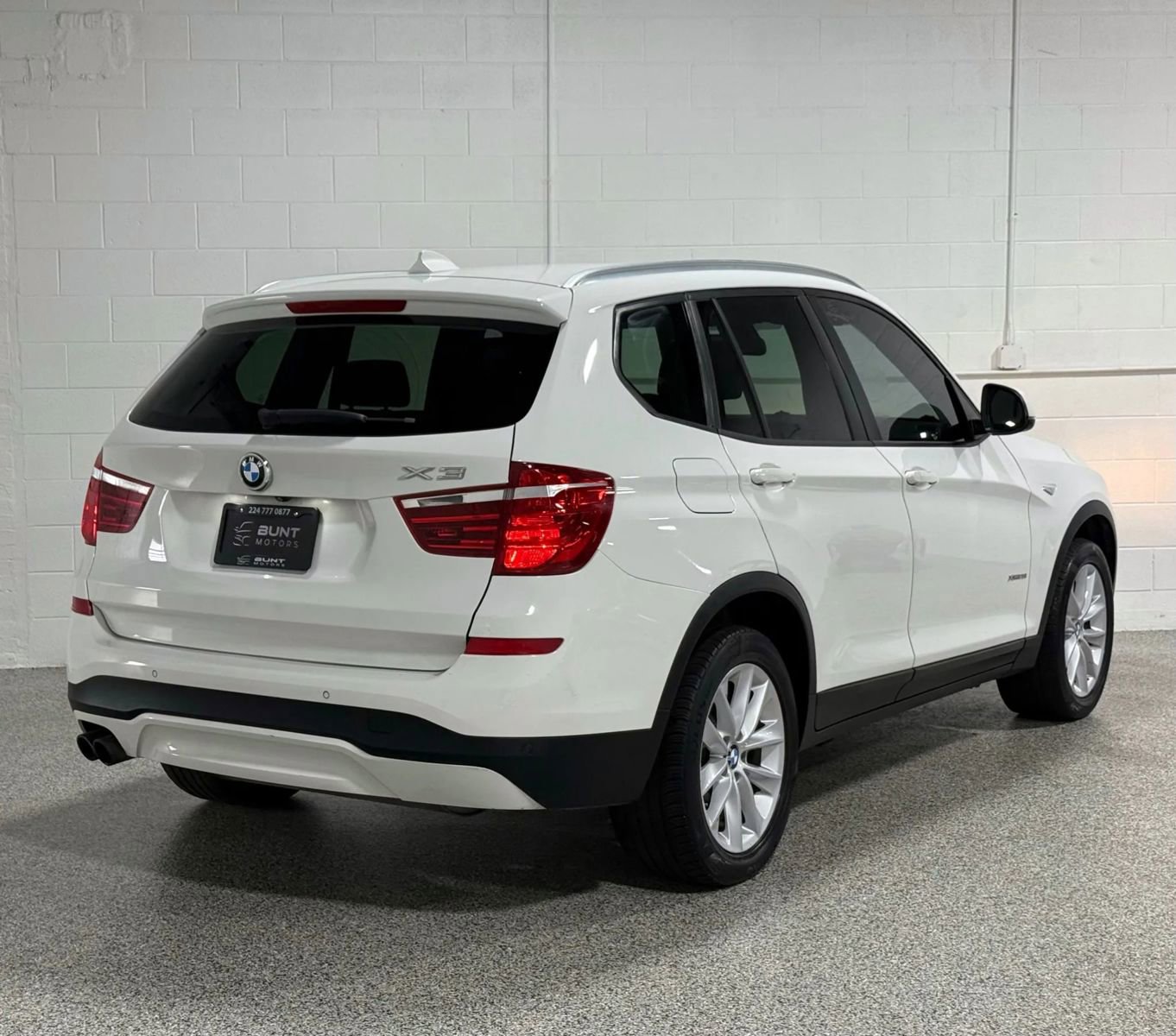 Used 2017 BMW X3 xDrive28i image 8