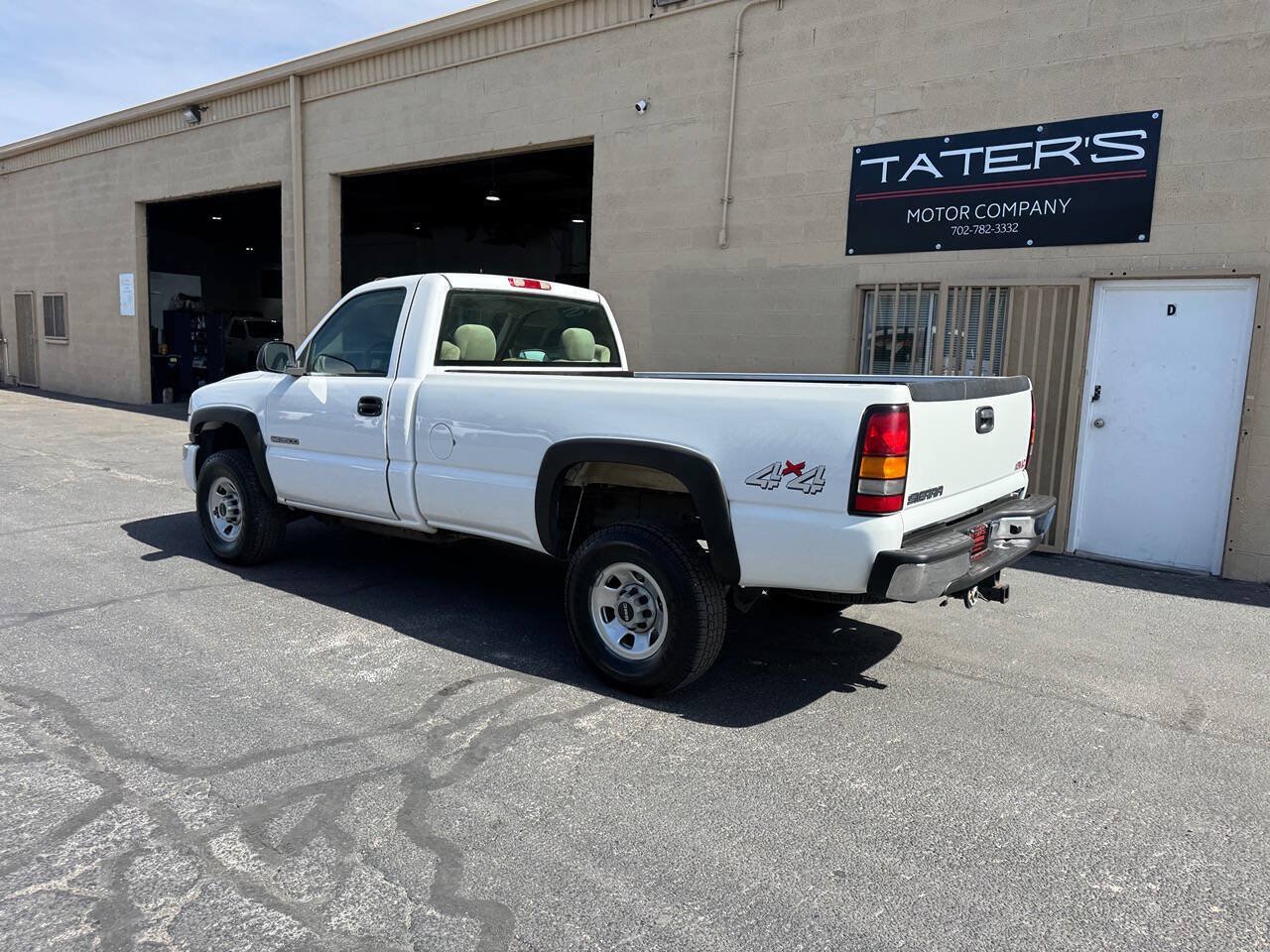 Used 2005 GMC Sierra 3500 W/T w/ Snow Plow Prep Package AWD/4WD image 7