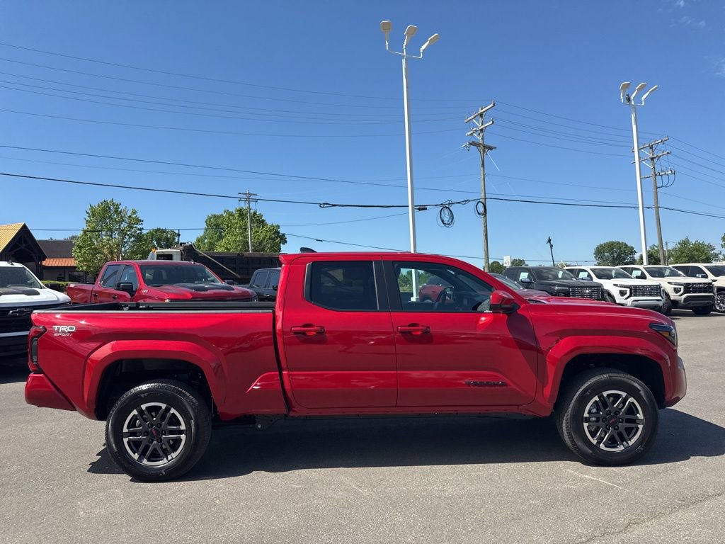 Used 2025 Toyota Tacoma TRD Sport image 6