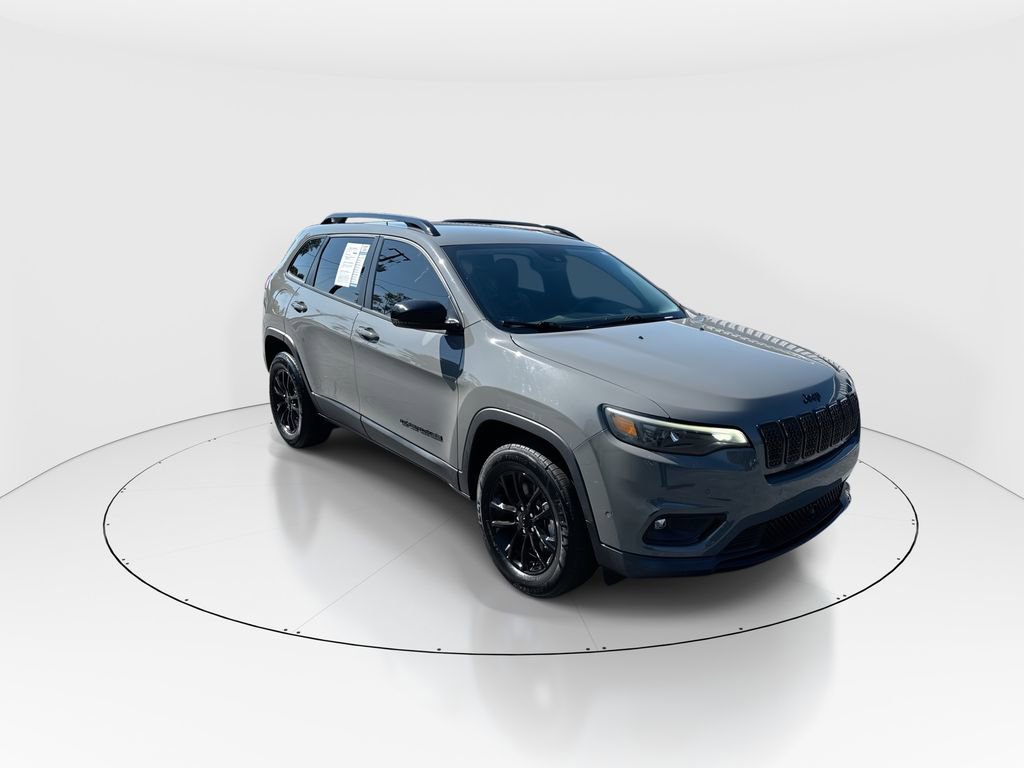 Used 2023 Jeep Cherokee Altitude Lux image 2