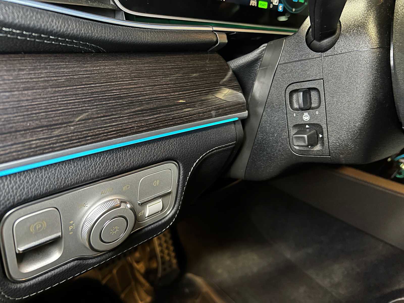 Used 2023 Mercedes-Benz GLS 580 4MATIC image 26