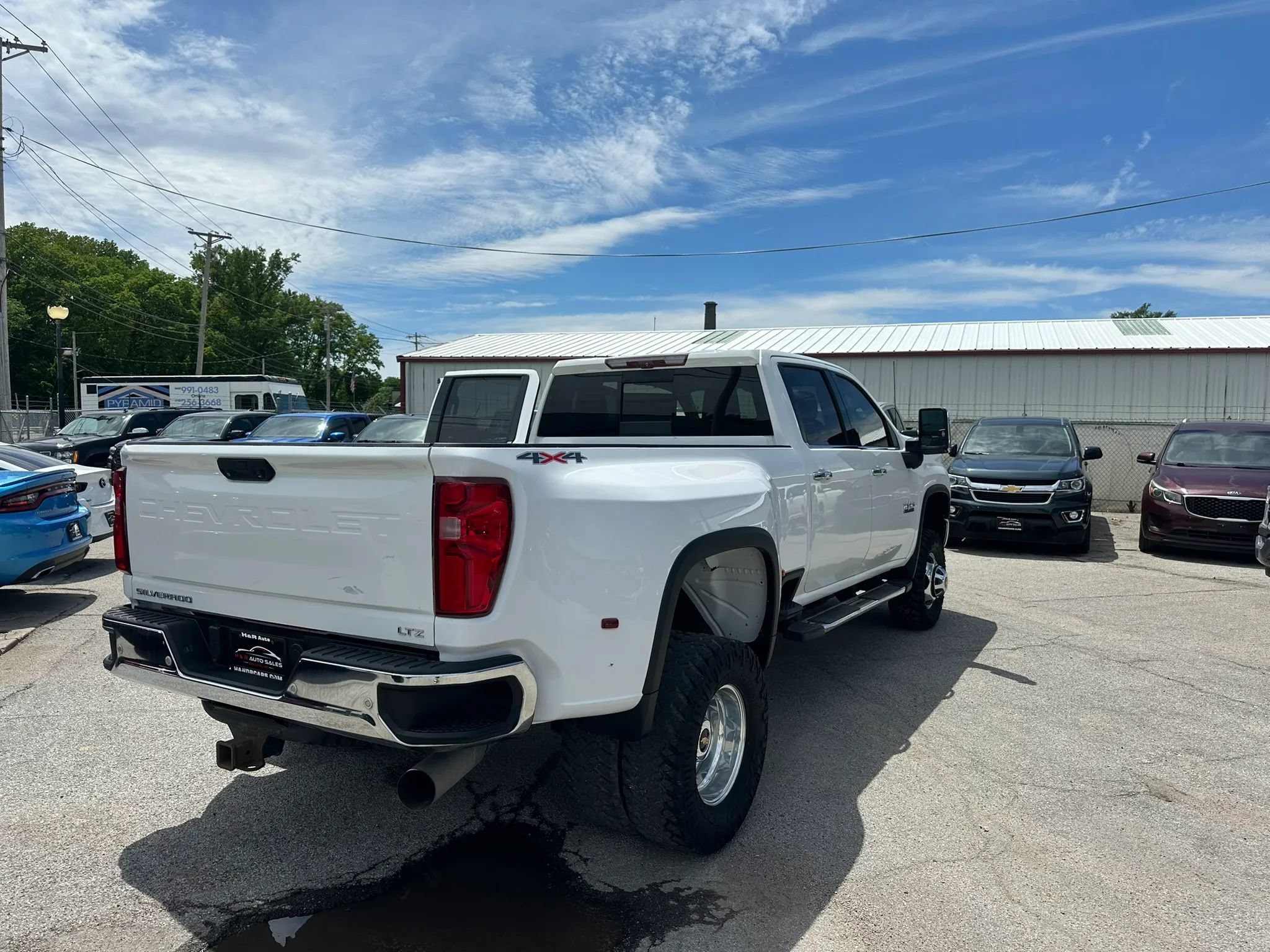 Used 2020 Chevrolet Silverado 3500 LTZ w/ LTZ Texas Edition AWD/4WD image 4