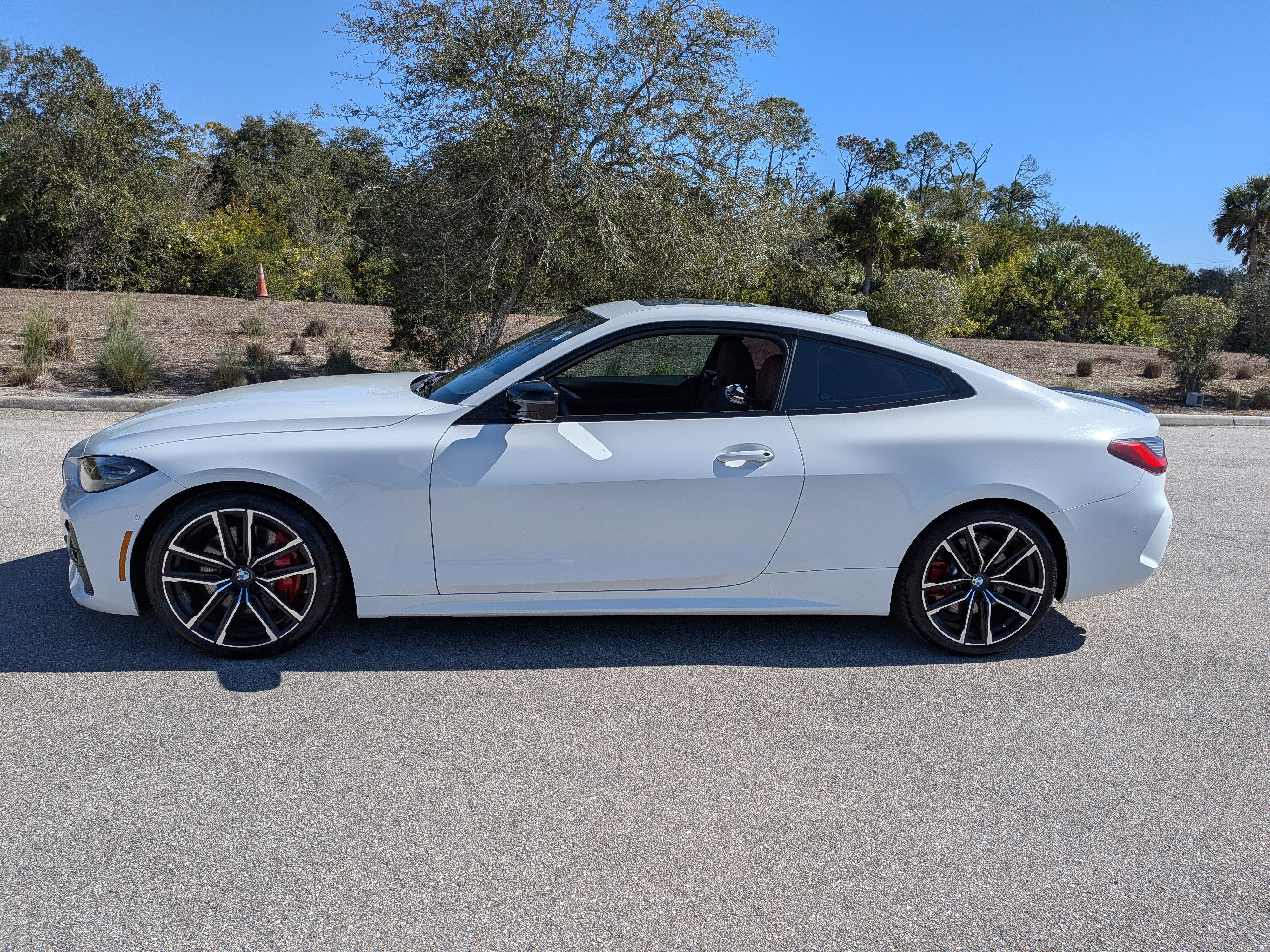 Used 2023 BMW 430i Coupe w/ M Sport Package image 8