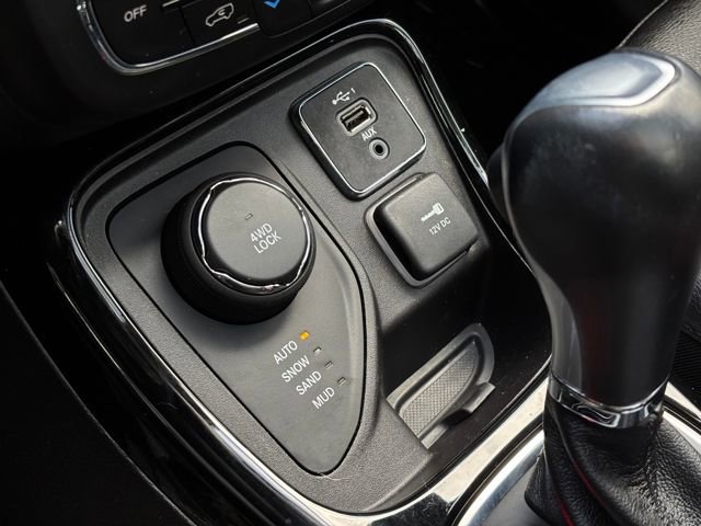 Used 2020 Jeep Compass Latitude image 40