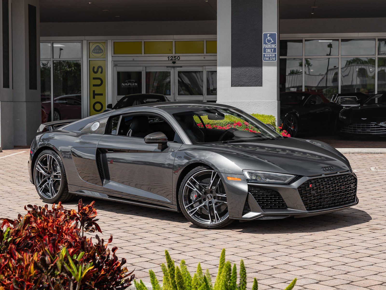 Used 2023 Audi R8 V10 performance image 7