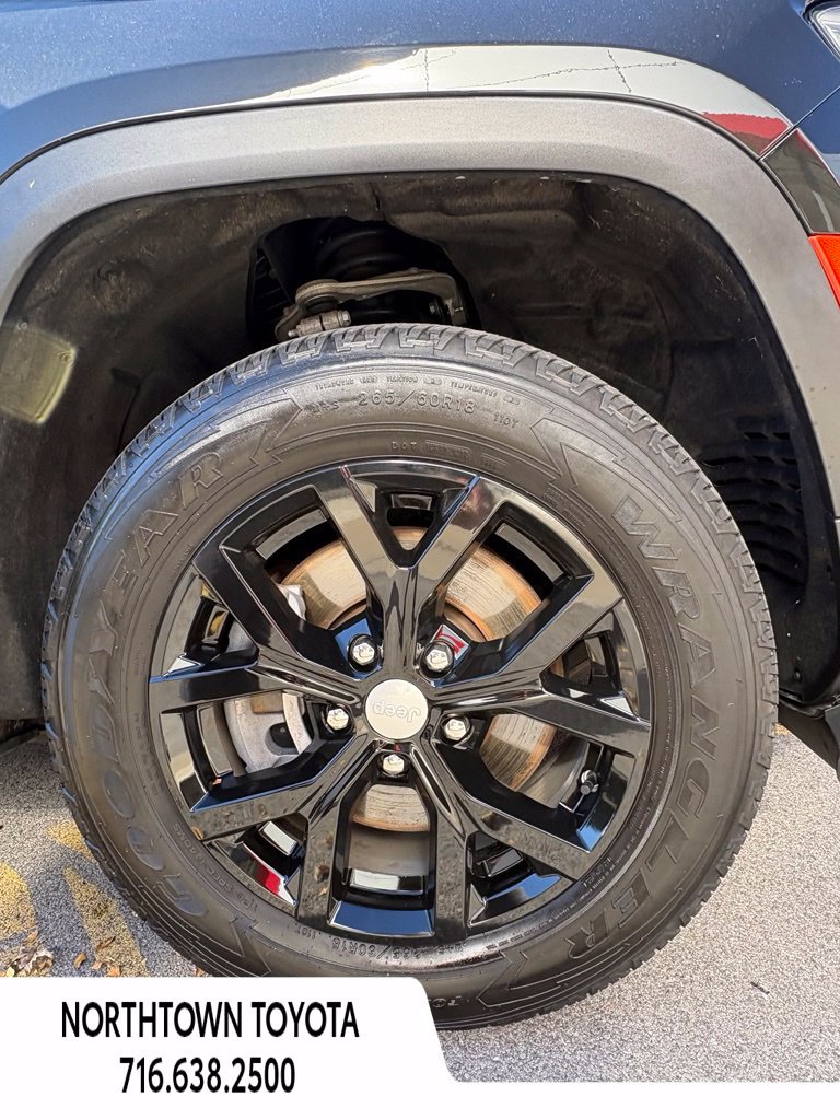 Used 2023 Jeep Grand Cherokee L Limited AWD/4WD image 20