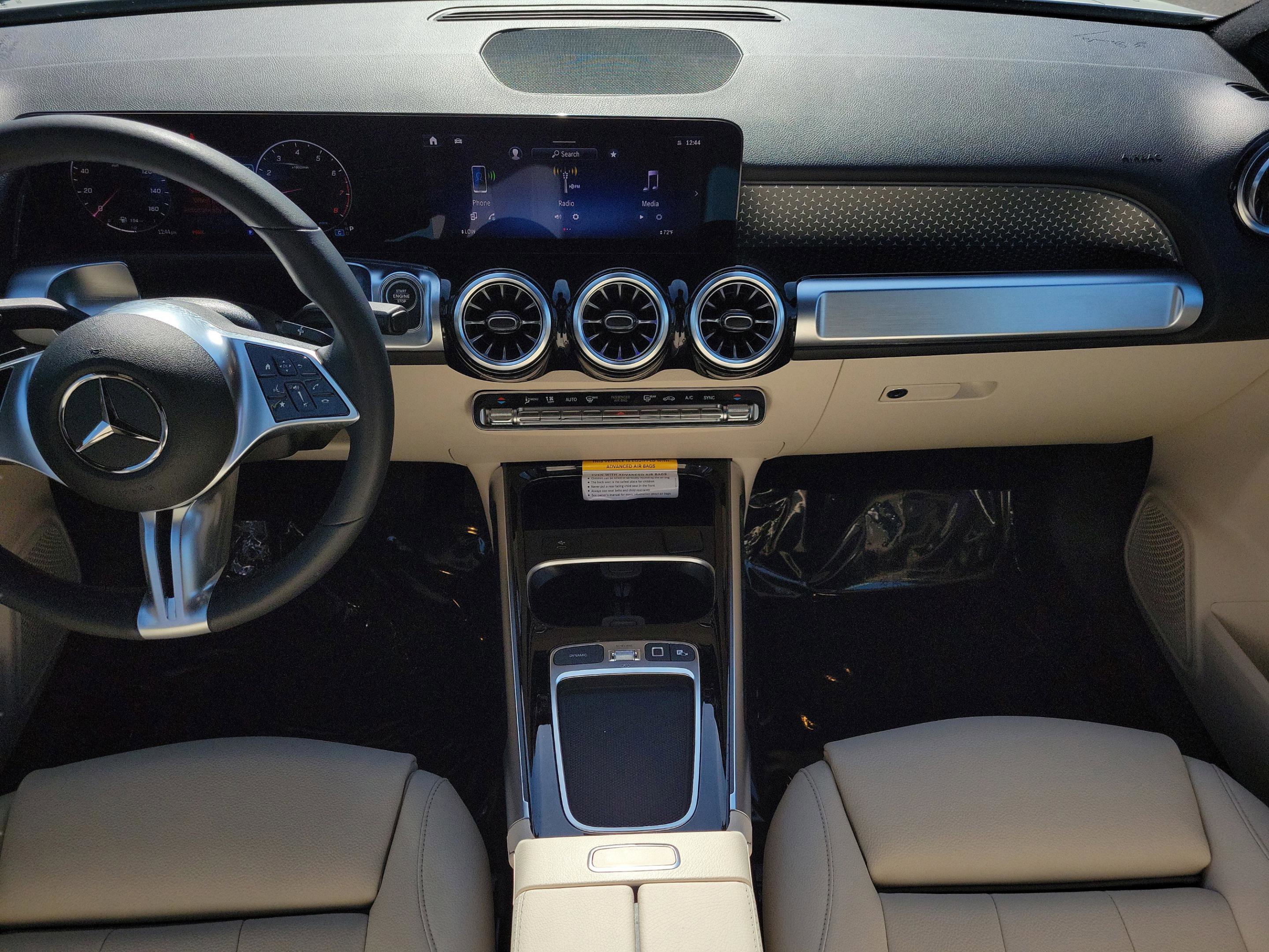 Certified 2025 Mercedes-Benz GLB 250 image 21