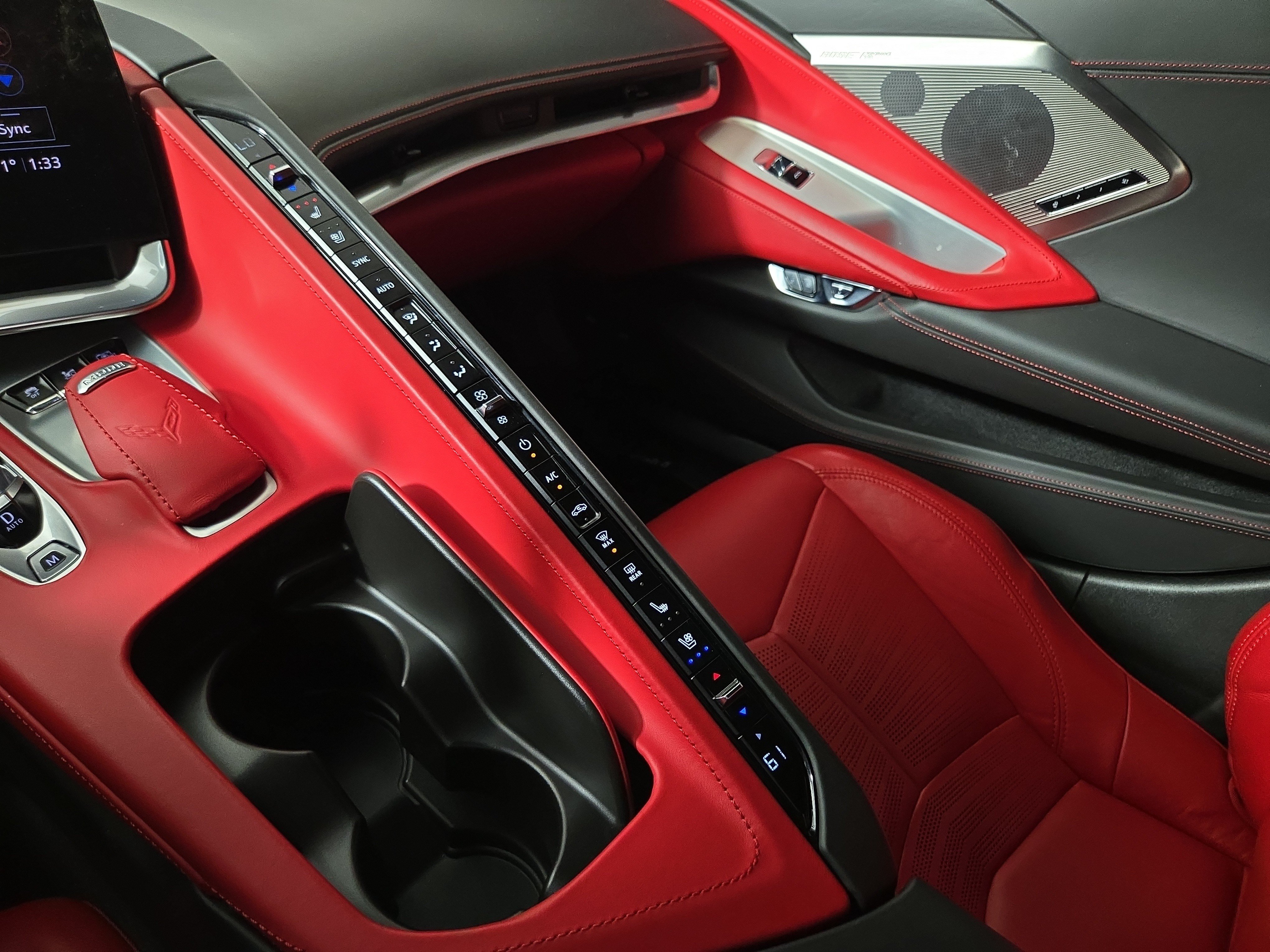 Used 2022 Chevrolet Corvette Stingray Premium Conv w/ Battery Protection Package RWD image 27
