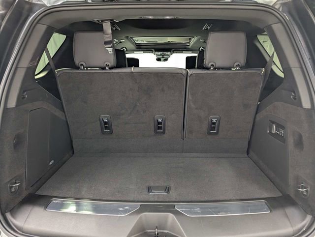 Used 2026 Cadillac Escalade Luxury image 29