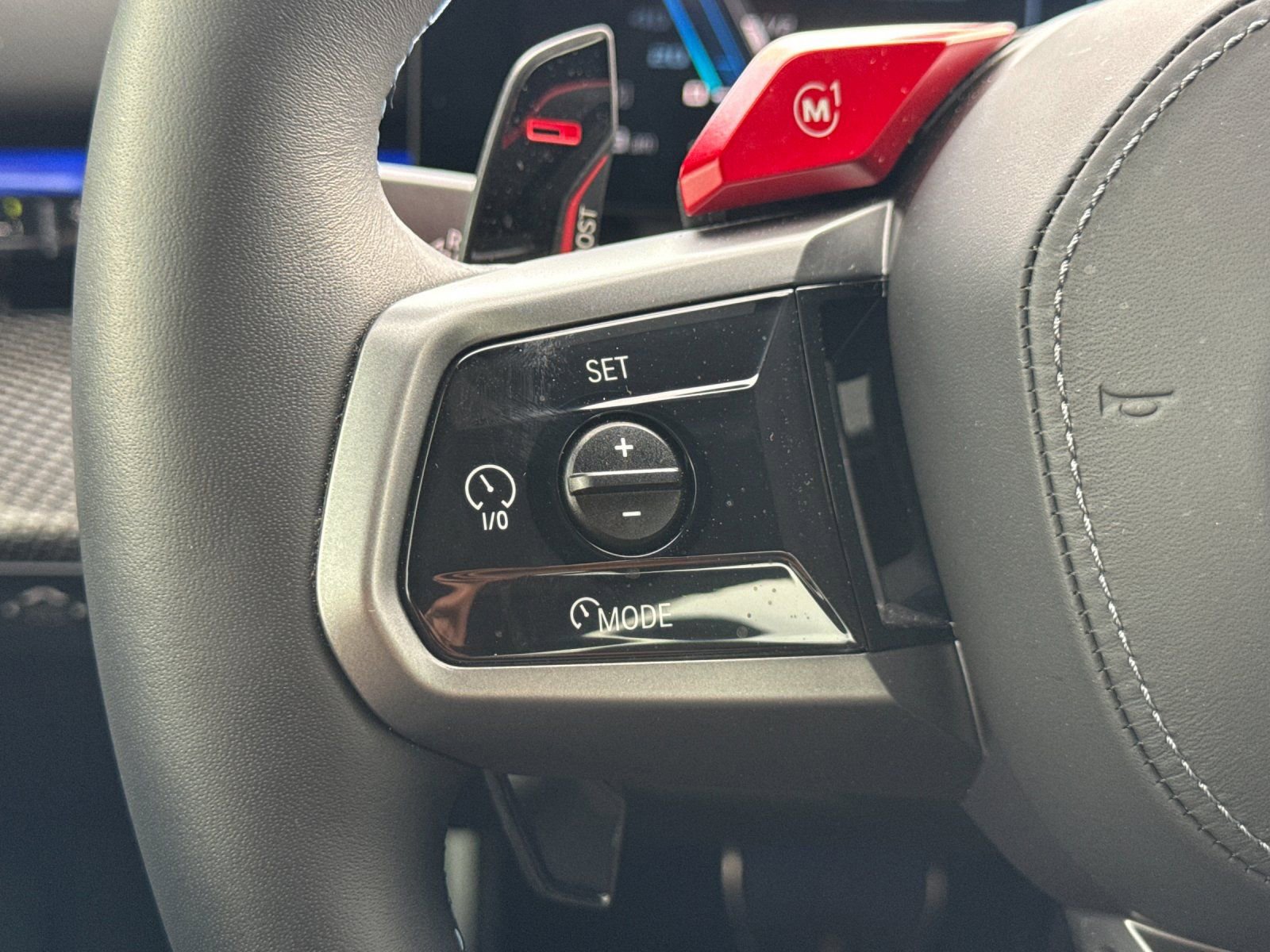 Used 2025 BMW M5 Touring image 28