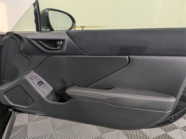 Used 2025 Toyota GR86 Premium image 31