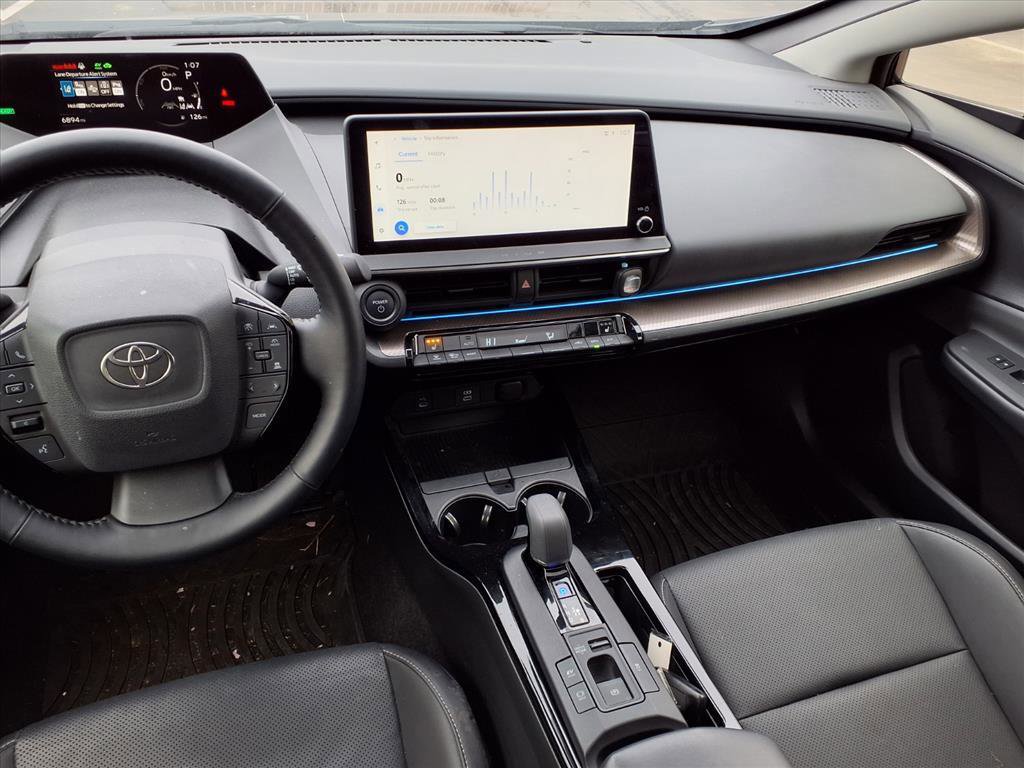Used 2024 Toyota Prius XLE image 4