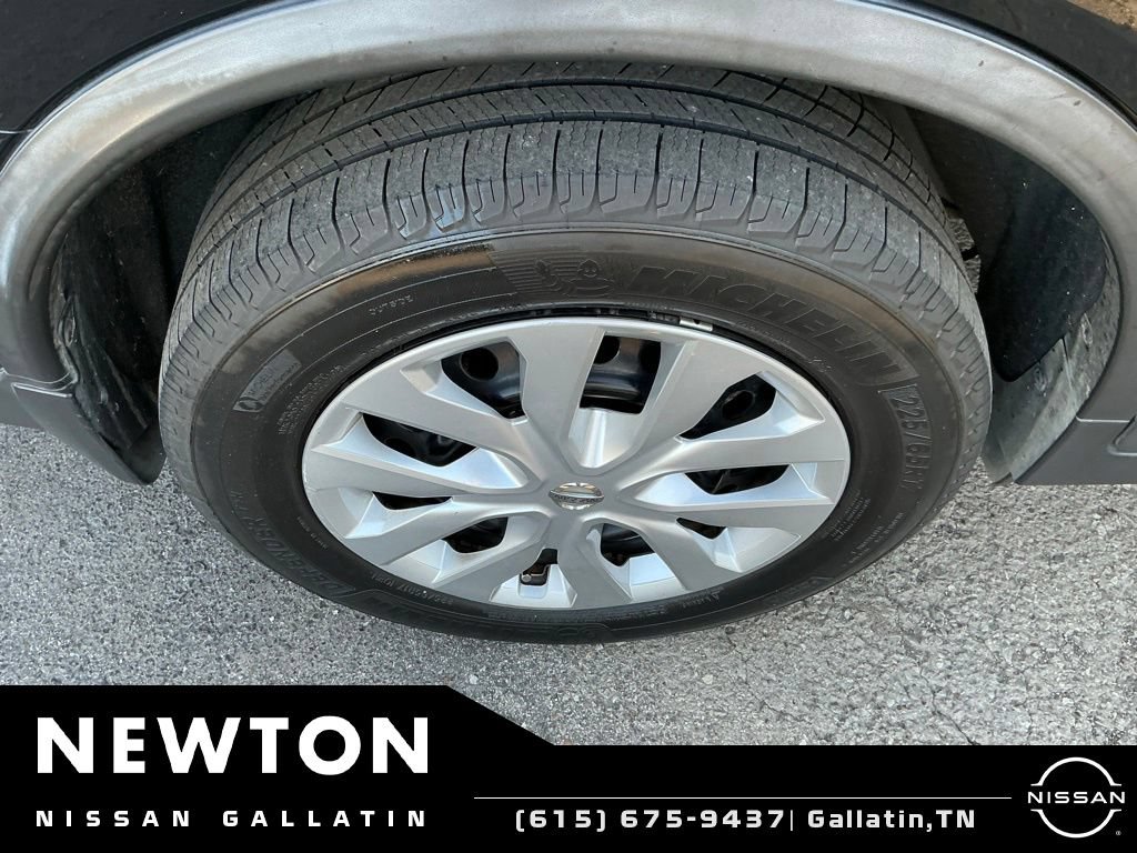 Used 2018 Nissan Rogue S FWD image 23