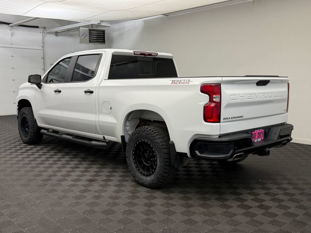Used 2020 Chevrolet Silverado 1500 LT Trail Boss AWD/4WD image 3