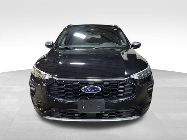 Used 2024 Ford Escape ST-Line w/ Tech Pack #1 AWD/4WD image 10