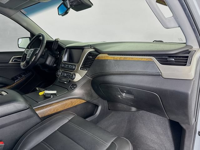 Used 2019 GMC Yukon XL Denali AWD/4WD image 32