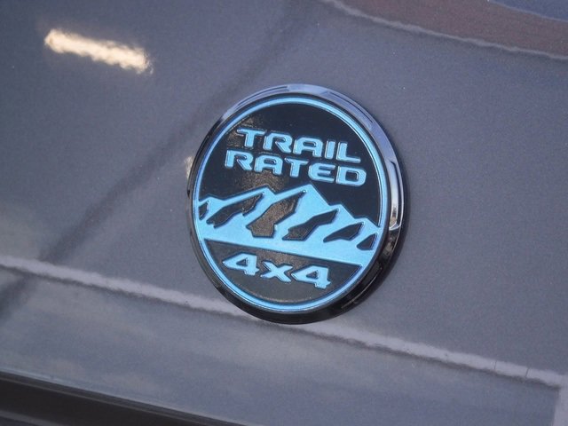 Used 2023 Jeep Grand Cherokee Trailhawk w/ Luxury Tech Group III image 13