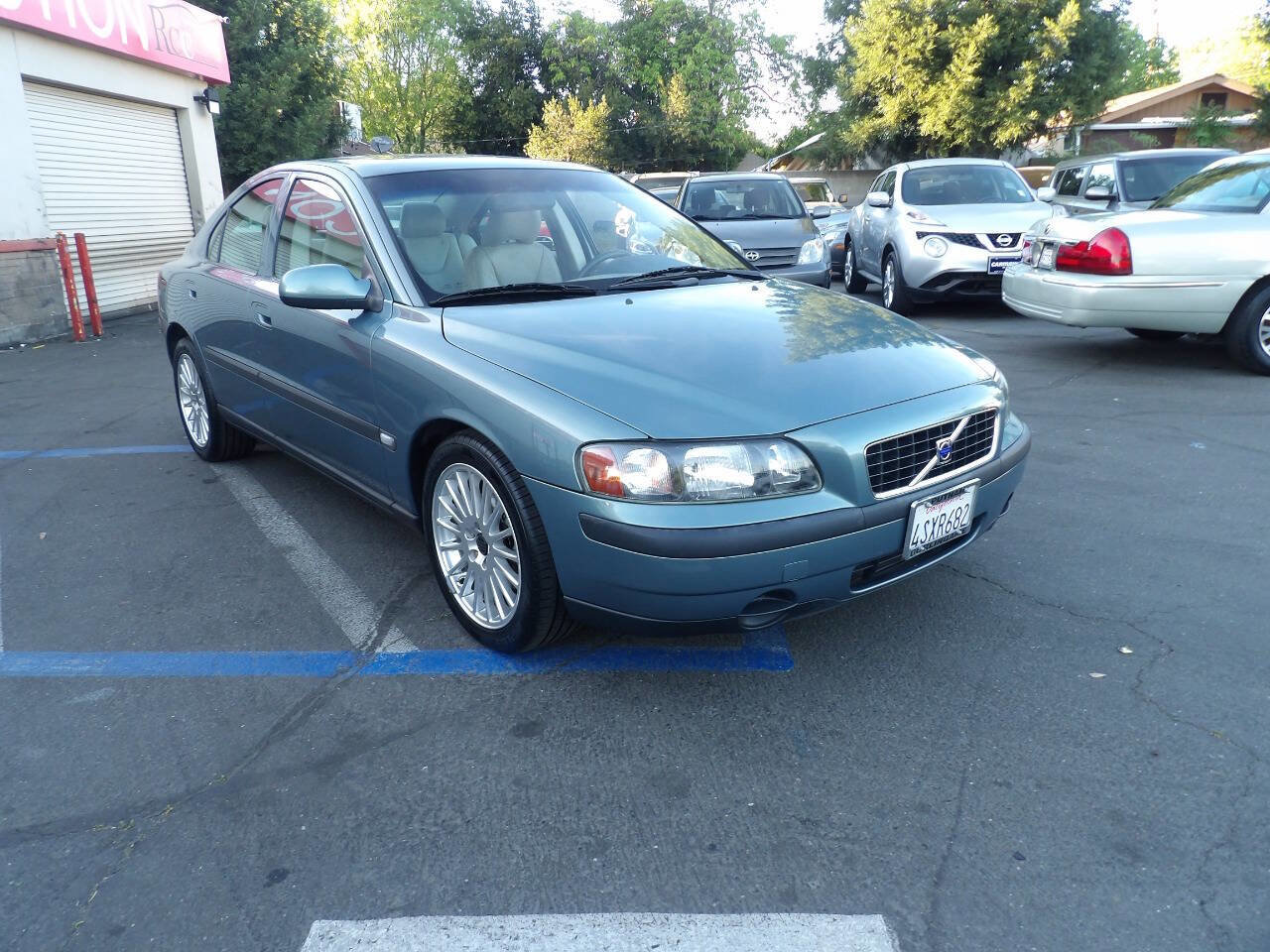 Used 2001 Volvo S60 2.4T image 2