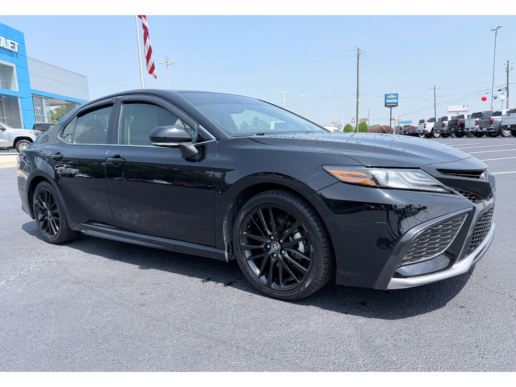 Used 2021 Toyota Camry XSE w/ Navigation Package FWD image 2