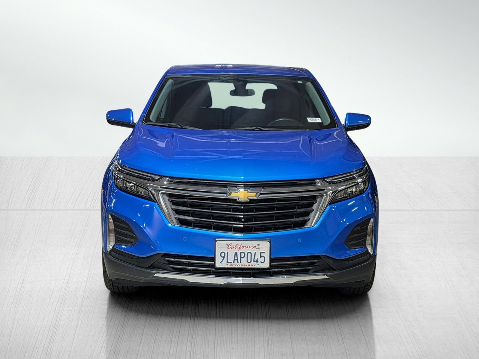 Used 2024 Chevrolet Equinox LT image 2