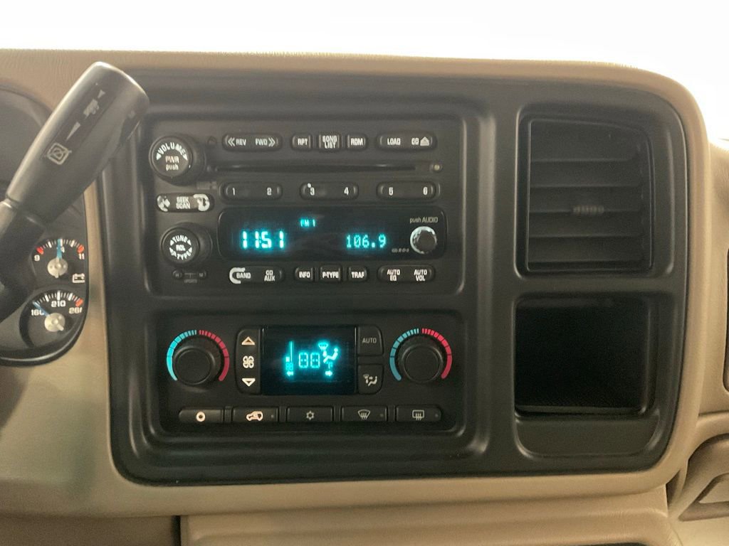 Used 2003 Chevrolet Silverado 2500 LT AWD/4WD image 17