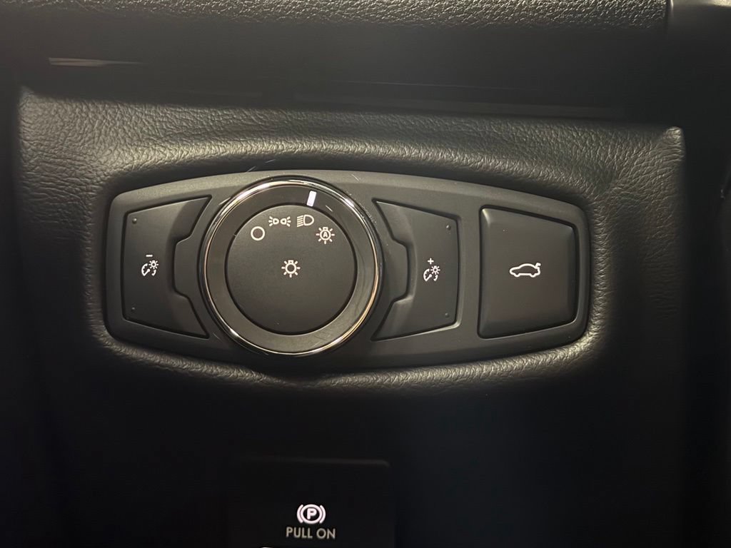 Used 2017 Lincoln MKZ Reserve w/ Climate Package AWD/4WD image 13