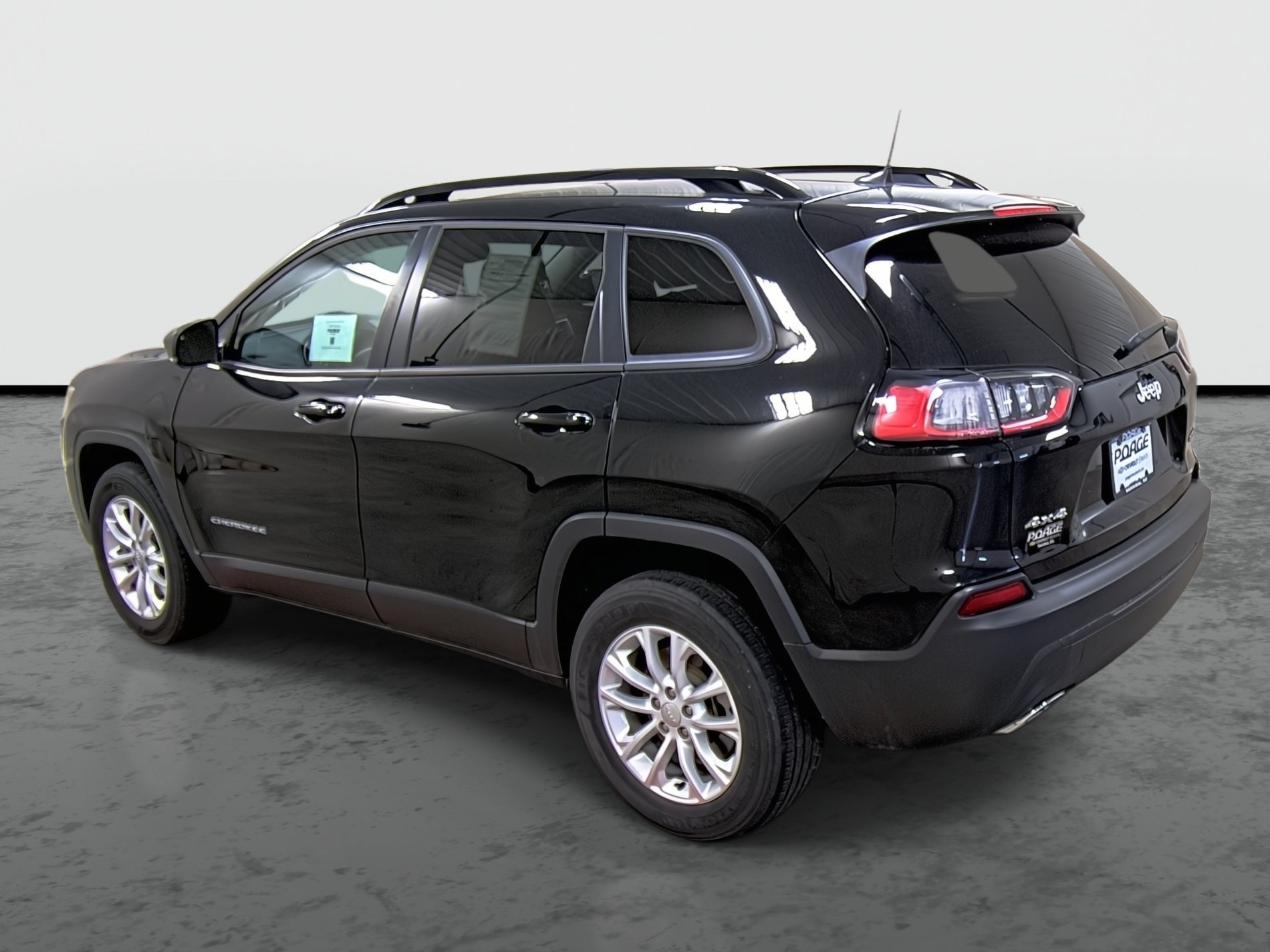 Used 2022 Jeep Cherokee Latitude Lux AWD/4WD image 2