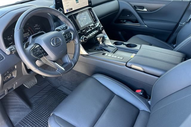 New 2026 Lexus LX 600 4WD w/ Accessory Package (2T) image 8
