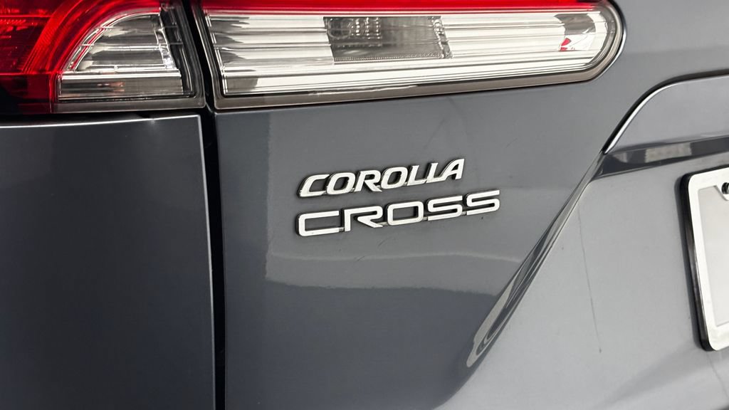 Used 2023 Toyota Corolla Cross L AWD/4WD image 7