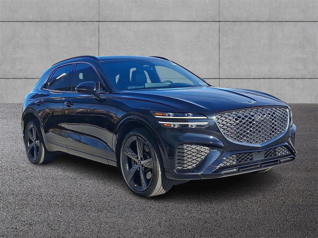 Used 2023 Genesis GV70 2.5T w/ Sport Prestige Package image 3