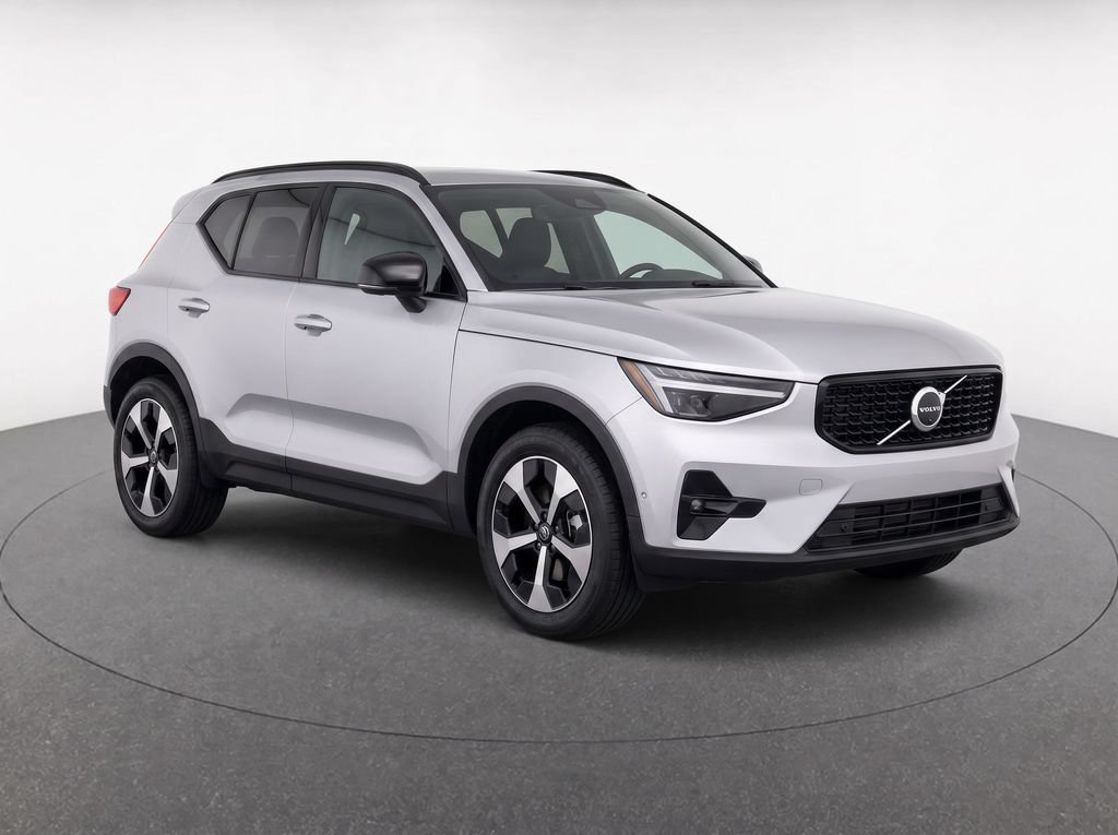 New 2026 Volvo XC40 B5 Plus w/ Climate Package AWD/4WD image 2