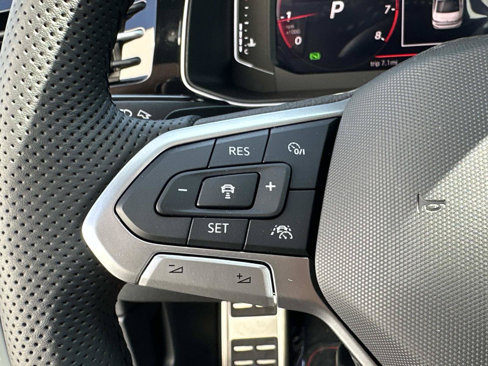 New 2027 Volkswagen Jetta GLI Autobahn FWD image 9