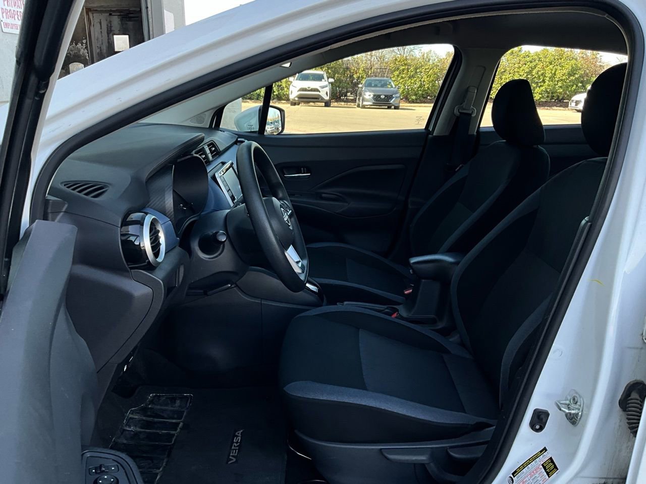 Used 2025 Nissan Versa SV image 10